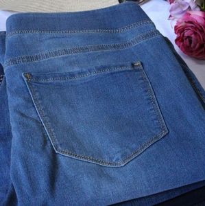 Old Navy Rockstar Mid-Rise Jeans Size 8